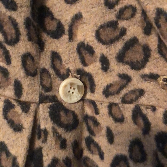Vintage Champagne and strawberry, Cheetah print coat.  Size 2,/33. - Picture 2 of 4